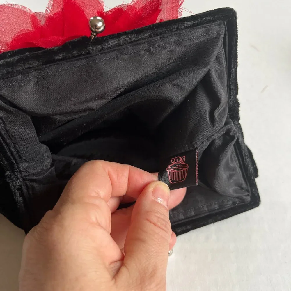 Cupcake Small Bag Wrist Clutch Wallet Velvet Flower click-clack Closure